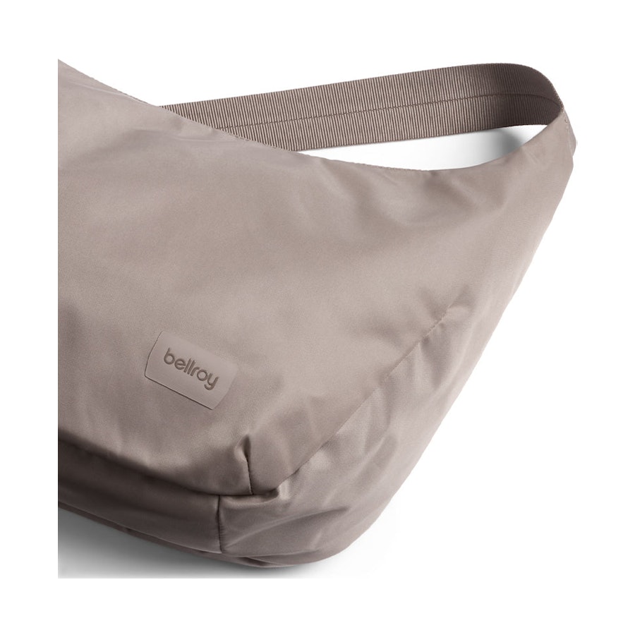 Bellroy Laneway Crescent Bag 7L Fawn Fawn