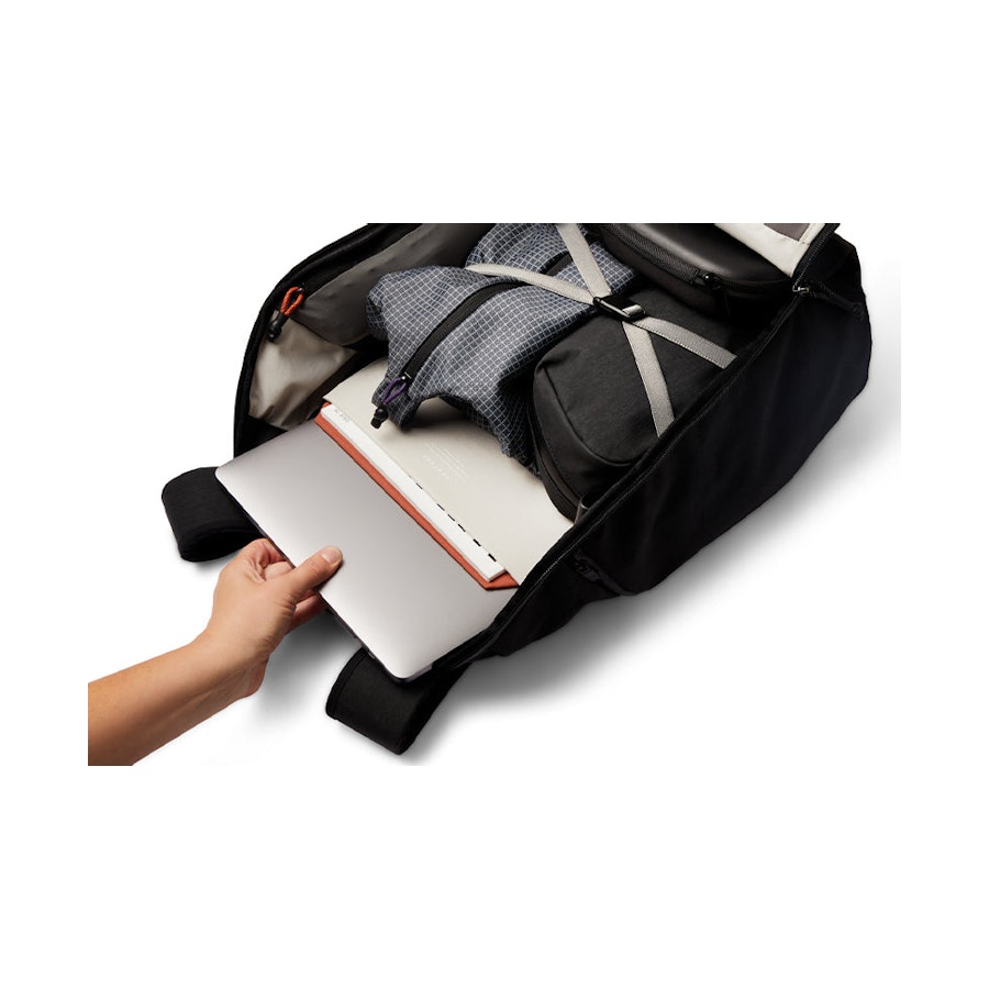 Bellroy Venture Travel Pack 26L Jet Black Jet Black