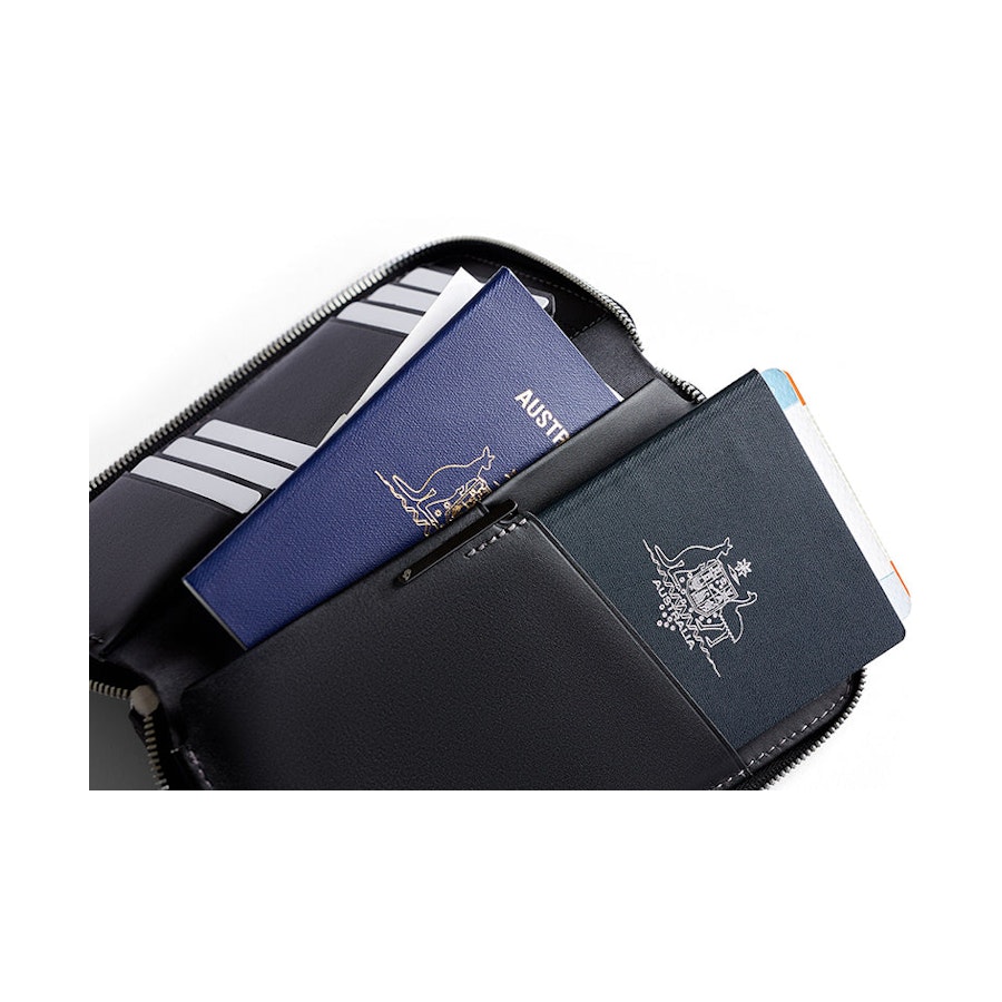Bellroy Travel Folio Second Edition Black Black