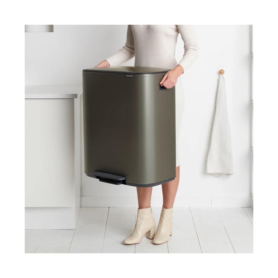 Brabantia Bo Pedal Bin (60L) Platinum Platinum