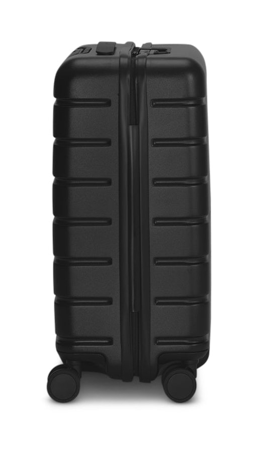 Explorer Arlo Pro 52cm Hardside USB Carry-On Suitcase Black Black