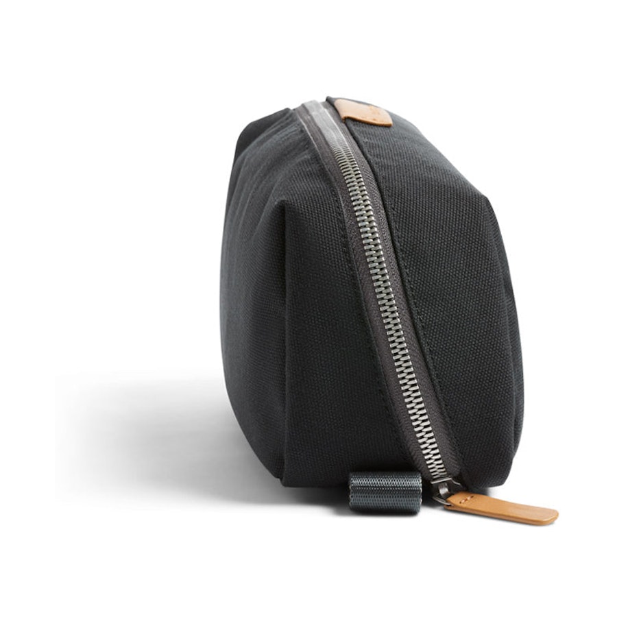 Bellroy Toiletry Kit Plus Charcoal Charcoal