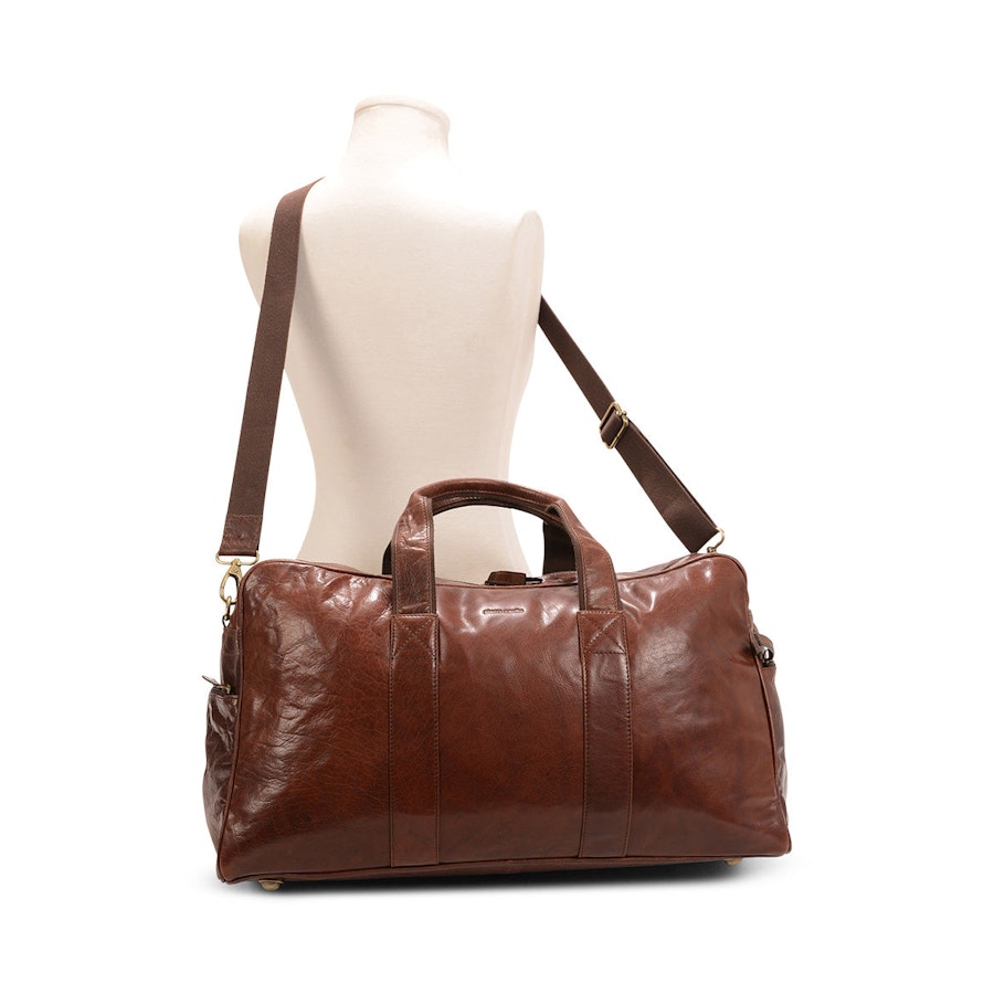 Pierre Cardin Parker Rustic Leather Overnight Duffle Bag Chestnut Chestnut