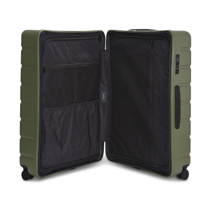 Arlo Pro Carry-On & Large Set Evergreen Explorer Arlo Pro Large Checked Suitcase in Evergreen (interior)